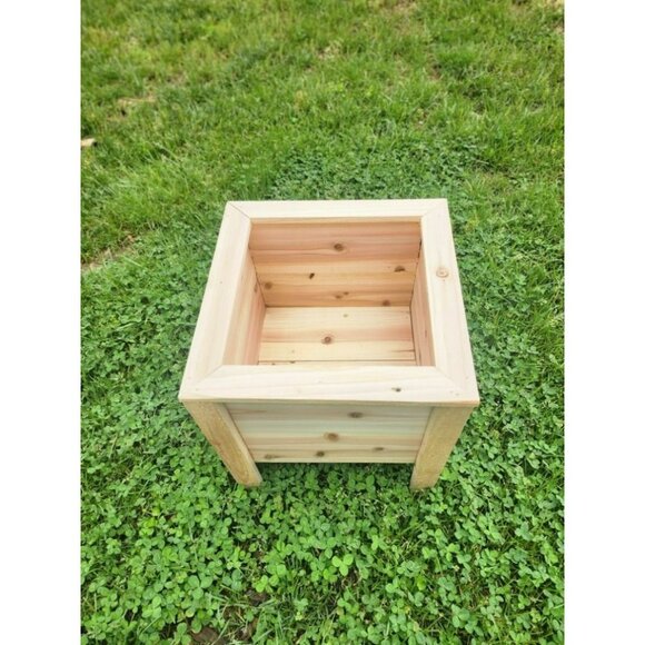 Handcrafted Cedar Wood Planter Box For Indoor/Outdoor Gardening Rustic Design - Picture 2 of 5